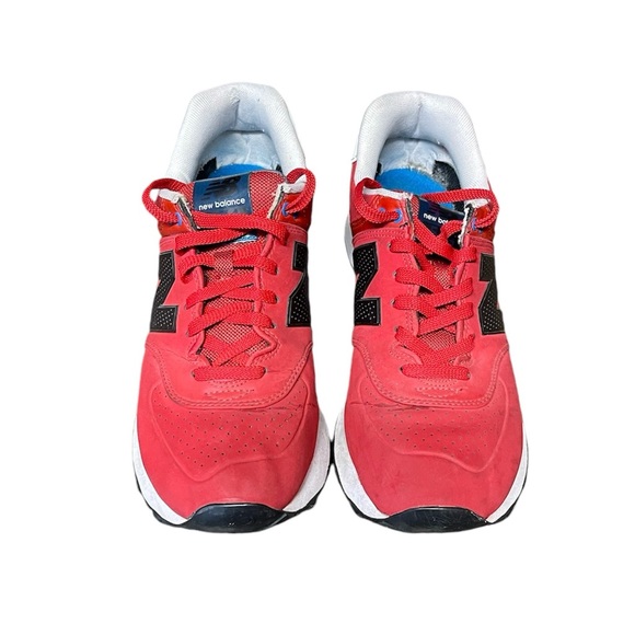New Balance 574 Red Running Shoes Mens 9 D Red Blue Sneakers Trainers ML574ACC - Picture 2 of 9